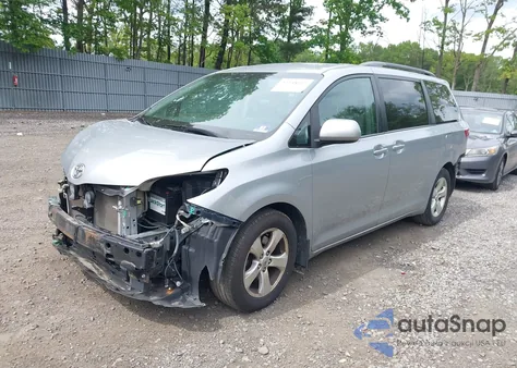 2015 Toyota Sienna Le 8 Passenger from USA, damaged, VIN 5TDKK3DC6FS643189